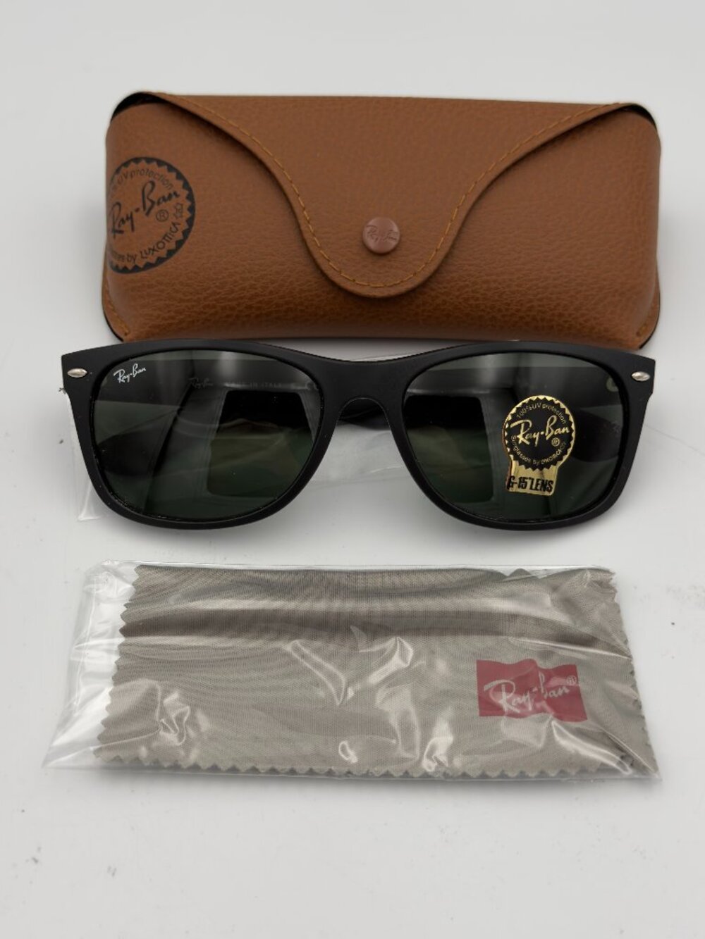 Ray-Ban RB2132 New Wayfarer 622 Matte Black Green 58mm NEW